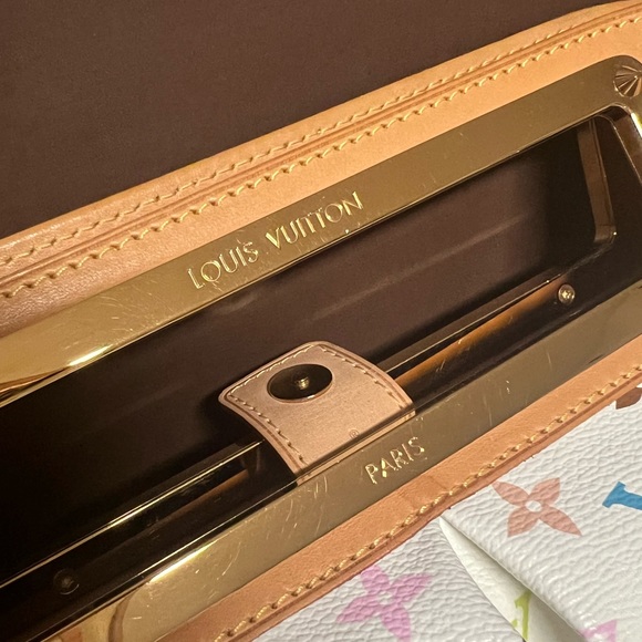 SOLD!!!🔥Louis Vuitton
x Takashi Murakami Judy GM two-way handbag🔥 - Picture 6 of 17